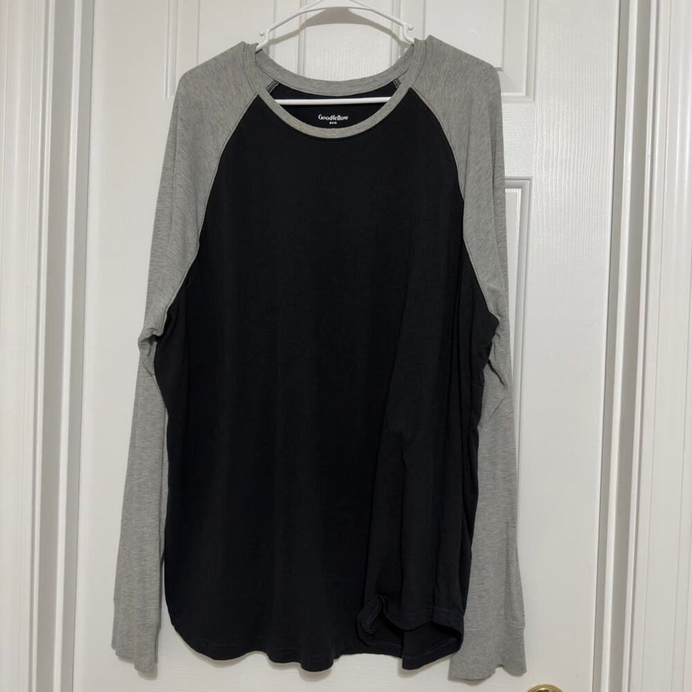 Long-sleeve baseball tee